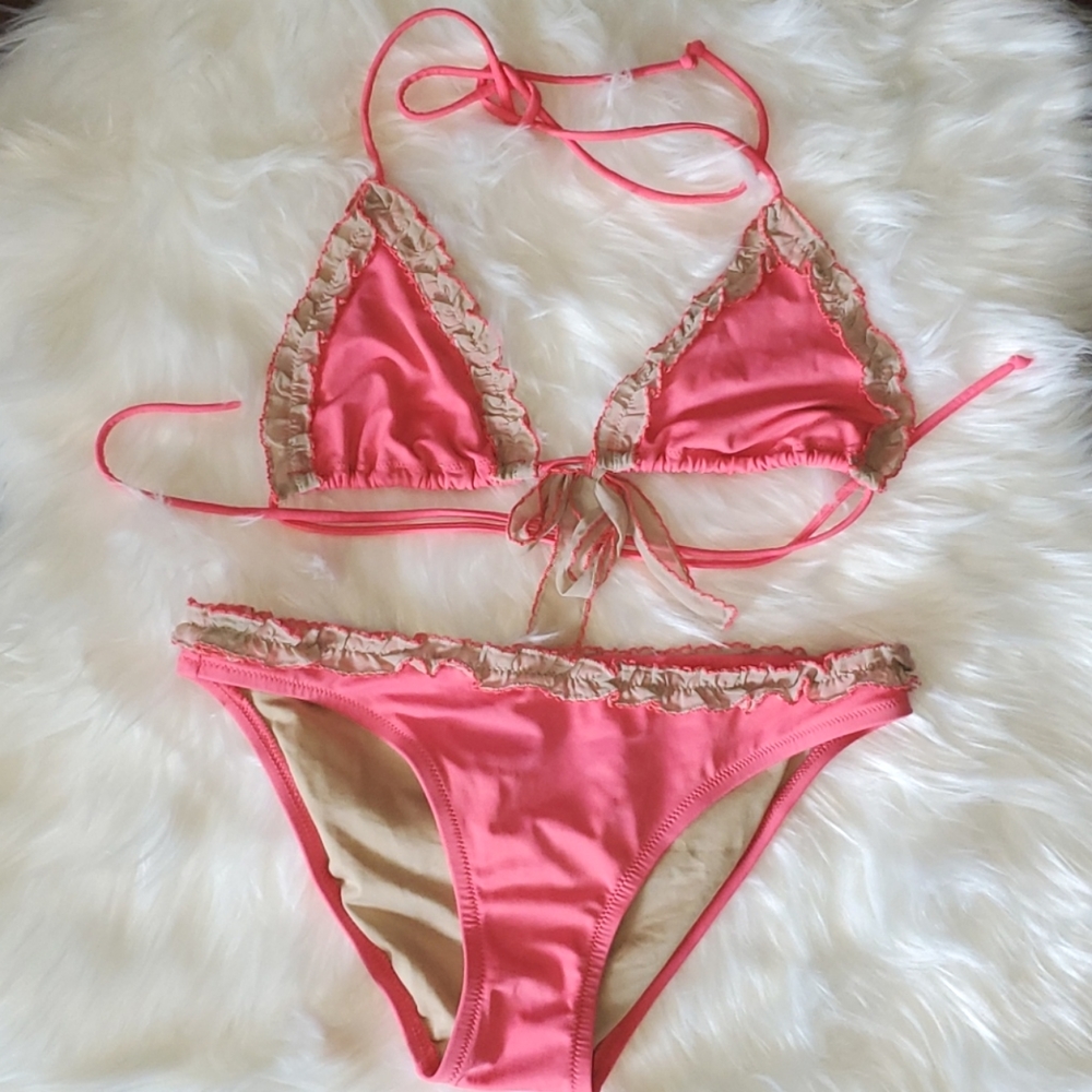 Coral bikini 👙